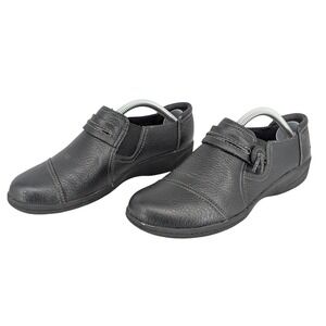 Clarks Womens Black Leather Slip On Loafers Cushion Soft Comfort Shoes Size 5.5